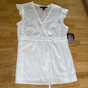 Gloria Vanderbilt white Rayon cap sleeve babydoll blouse Vneck ruffle edge large